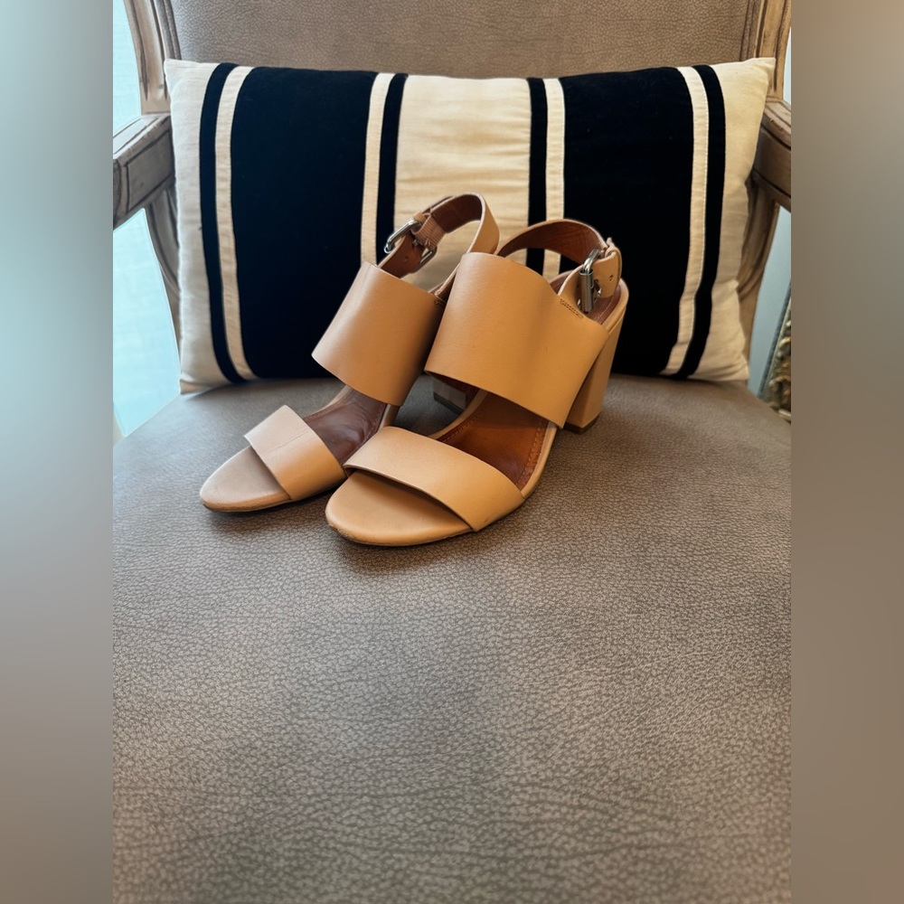& Other Stories Nude Block Heel sz 6.5 US